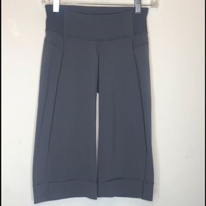 Lululemon Gray Groove Crop Pants Leggings